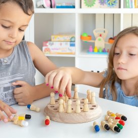 InnovaGoods Puinen muistishakki Taeda 26 Kappaletta Puu