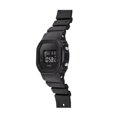 Casio Miesten rannekellot DW-5600UBB-1ER Musta Lasi