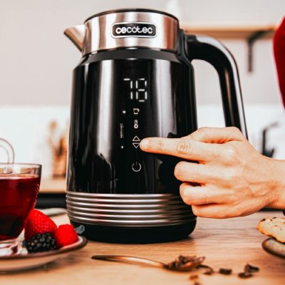 Cecotec Vedenkeitin ThermoSense 600 Touch musta Musta 2200 W Ruostumaton teräs