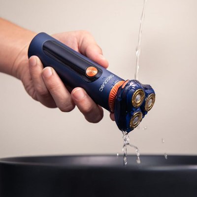 Cecotec PrecisionCare Aluminium Pro sähköparranajokone sininen LCD 80min IPX6 telakka Alumiini